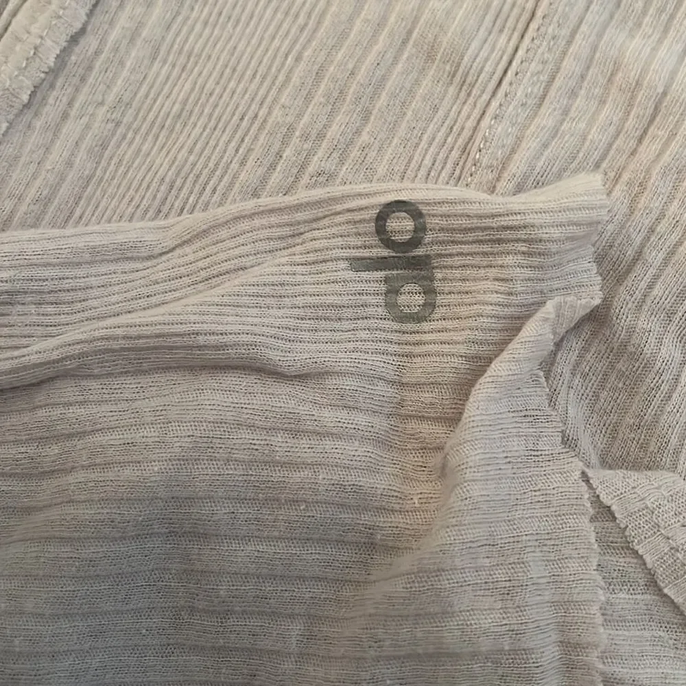 Alo Yogq Medium Grey Tank